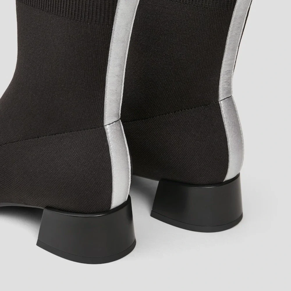 VIVIAIA Sock Boots Black Silver Cap‎ Toe Block Heel Knit Ankle Women Size 7.5